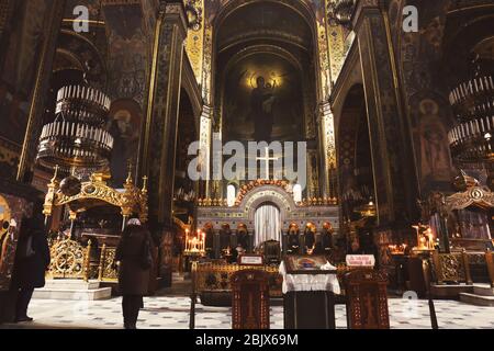 KIEV, UKRAINE - 18 JANVIER 2018 : intérieur de la cathédrale Saint-Volodymyr. Religion orthodoxe Banque D'Images