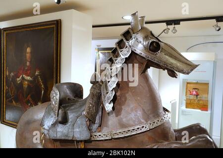 Armure de cheval avec selle, peut-être de Braunschweig, 1542 AD, fer, cuir, bois Banque D'Images