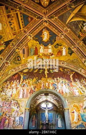 Chapelle espagnole dans la basilique Santa Maria Novella de Florence Italie Banque D'Images