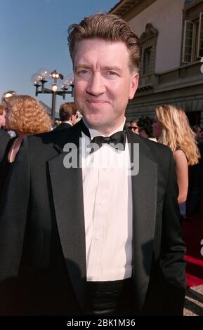 PASADENA, CALIFORNIE. 16 septembre 1990 : Directeur David Lynch aux Primetime Emmy Awards à Pasadena. Photo du fichier © Paul Smith/Featureflash Banque D'Images