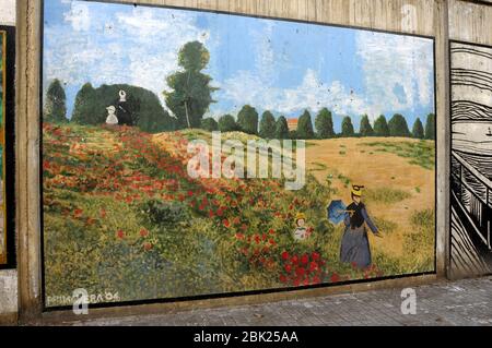 Les coquelicots , la peinture du Cluade Monet sur la rue, l'art de la rue , la peinture célèbre Banque D'Images