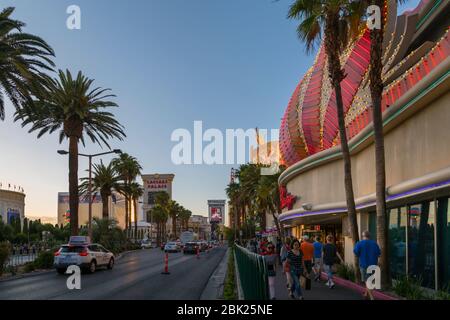 Vue sur Flamingo Hotel and Casino sur le Strip Las Vegas Boulevard, Las Vegas, Nevada, États-Unis, Amérique du Nord Banque D'Images