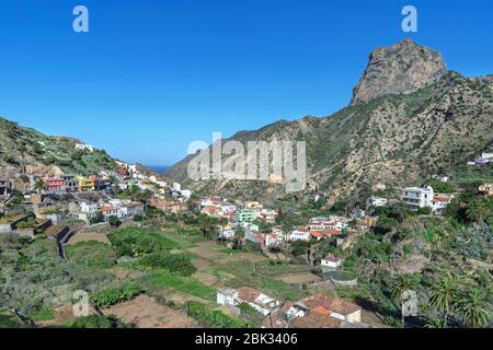 Vallehermoso avec la montagne Roque El Cano sur l'île de la Gomera Banque D'Images