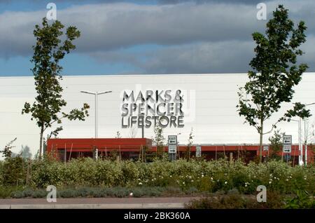 Marks & Spencer Lifestore bientôt fermé après une ouverture très annoncée début 2004 ; Metro Center Gateshead Tyneseside UK Banque D'Images