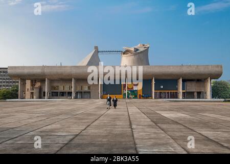 Haryana Vidhan architecte de construction le Corbusier Chandigarh Punjab Inde Banque D'Images