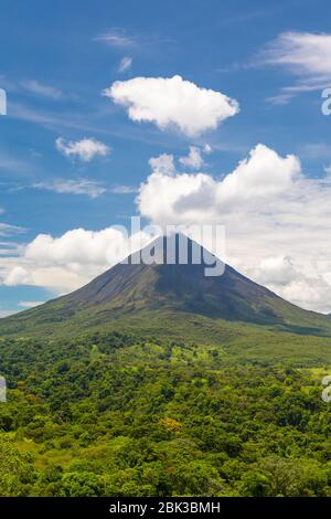 Vue sur le paysage du volcan Arenal, province d'Alajuela, Costa Rica Banque D'Images