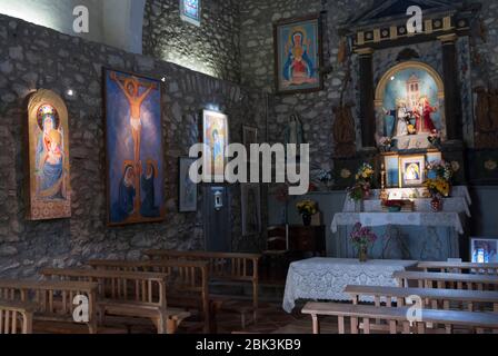 Chapelle Saint juste et Ruffine Prats de Mollo Sud de la France. Artiste , Jean Lautilisation aussi connu sous le nom de Jean Llarus. 2016 HOMER SYKES Banque D'Images