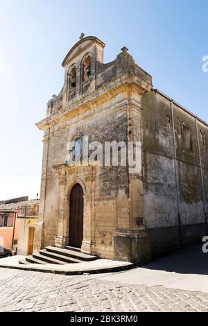 Façade de l'église Madonna delle Grazie à Ferla, province de Syracuse, Italie. Banque D'Images