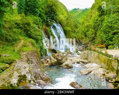 Catcat Hmong village près de Sapa (Chapaa) dans les montagnes nord du Vietnam, Lào Cai, Vietnam Banque D'Images