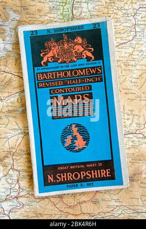 Bartholomew's Map a révisé des cartes aux contours d'une demi-pouce. N. Shropshire Grande-Bretagne feuille 23 édition de tissu 3/- net Banque D'Images