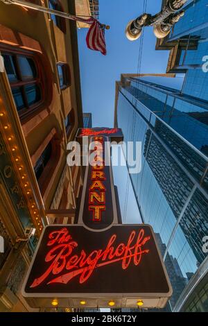 Vue de l'extérieur du centre-ville, Restaurant Berghoff Chicago, Illinois, États-Unis d'Amérique, Amérique du Nord Banque D'Images