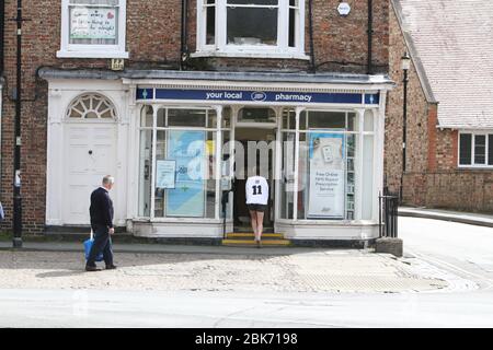 Easingwold, Yorkshire du Nord, Royaume-Uni. 2 mai 2020. Coronavirus - Merci NHS et des photos de Market place à Easingwold et Crayke, North Yorkshire, 2 mai 2020, crédit Matt Pennington crédit: Matt Pennington/Alay Live News Banque D'Images