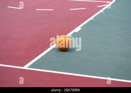 Basket-ball sur sportsfield avec personne présent Banque D'Images