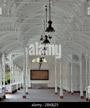 À l'intérieur du marché Colonnade, Karlovy Vary, Tchéquie Banque D'Images
