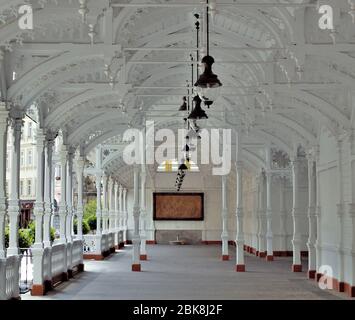 À l'intérieur du marché Colonnade, Karlovy Vary, Tchéquie Banque D'Images