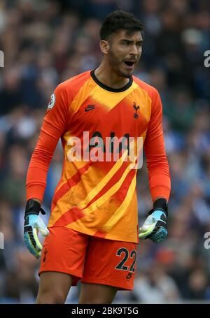 Le gardien de but de Tottenham, Paulo Gazzaniga, a vu lors d'un match de football de la Premier League anglaise entre Brighton et Hove Albion et Tottenham Huotspur au stade Amex de Brighton, Grande-Bretagne, 5 octobre 2019 Banque D'Images