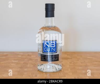 NB gin ou North Berwick London bouteille de gin sec force marine Banque D'Images