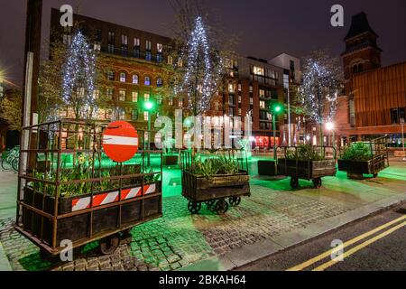 Vue sur la place de la salle de découpe, Ancoats, Manchester. Banque D'Images