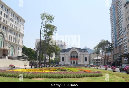 Ho Chi Minh Ville, Vietnam - 30 avril 2020: L'Opéra de Saigon ou le Théâtre municipal de Ho Chi Minh Ville Banque D'Images