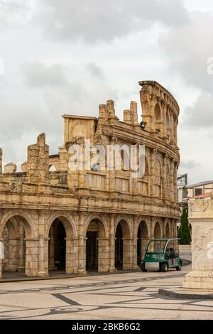 Macao (RAS de Macao) / Chine - 26 juillet 2015 : réplique de l'amphithéâtre romain Colosseum, lieu de divertissement pour les concerts et autres représentations à Maca Banque D'Images