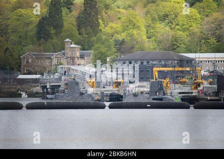 Faslane, Écosse, Royaume-Uni. 3 mai 2020. Photo : le ministère de la Défense (MOD) a interdit à son personnel militaire et civil de parler publiquement des armes nucléaires Trident en Écosse. Les forces armées et les fonctionnaires du Ministère de la Défense nationale ont reçu instruction de ne pas faire de commentaires publics, ni de n'avoir de contact avec les médias, sur des « sujets litigieux » tels que « Trident/successeur » et « Écosse et Défense ». Les instructions ont été condamnées comme un « ordre bâtard digne d'une dictature » par les militants. Crédit : Colin Fisher/Alay Live News Banque D'Images