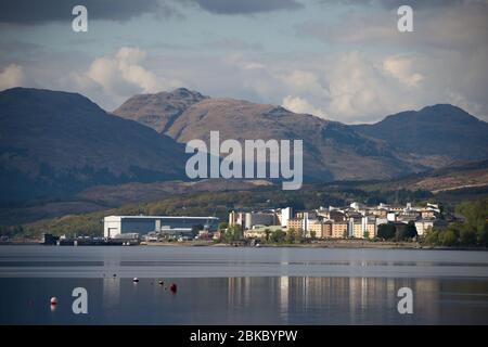 Faslane, Écosse, Royaume-Uni. 3 mai 2020. Photo : le ministère de la Défense (MOD) a interdit à son personnel militaire et civil de parler publiquement des armes nucléaires Trident en Écosse. Les forces armées et les fonctionnaires du Ministère de la Défense nationale ont reçu instruction de ne pas faire de commentaires publics, ni de n'avoir de contact avec les médias, sur des « sujets litigieux » tels que « Trident/successeur » et « Écosse et Défense ». Les instructions ont été condamnées comme un « ordre bâtard digne d'une dictature » par les militants. Crédit : Colin Fisher/Alay Live News Banque D'Images