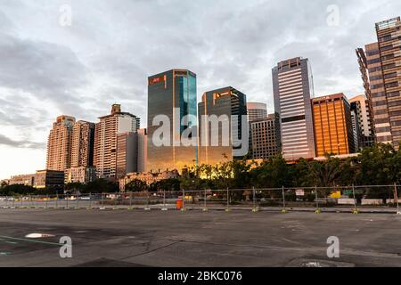 Immeubles de bureaux de grande hauteur au coucher du soleil dans la région de Darling Harbour, Sydney, Australie Banque D'Images