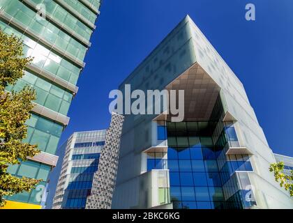 Bâtiment du centre commercial Toptani au centre de Tirana, Albanie. Banque D'Images