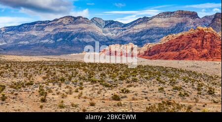 La Madre Mountains Wilderness et la réserve naturelle nationale de Red Rock Canyon au Nevada, près de Las Vegas. Banque D'Images