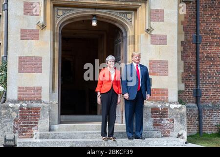 La première ministre Theresa May accueille le président Donald J. Trump à sa résidence pour une réunion bilatérale | le 12 juillet 2018 le président Trump et le voyage de la première dame en Europe Banque D'Images