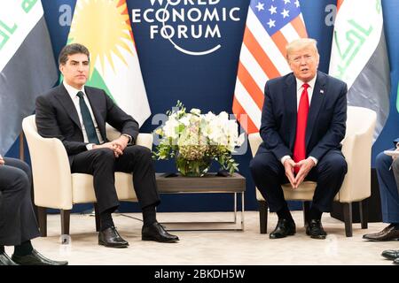 Le président Donald J. Trump rencontre le président du gouvernement régional du Kurdistan Nechirvan Barzani mercredi 22 janvier 2020 au Centre des congrès de Davos à Davos, en Suisse. Le président Trump à Davos Banque D'Images