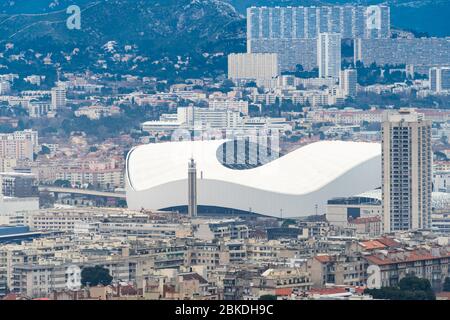 Stade Veldrome vu de notre Dame de la Garde point de vue, Marseille. Il abrite le club de football de l'Olympique de Marseille Banque D'Images