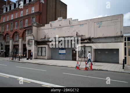 Salle de danse Musuc lieu carreaux vitrés façade Art déco Blue Cream Hammersmith Palais de danse 242 Shepherd's Bush Road Londres W6 7NL Bertie Crewe Banque D'Images