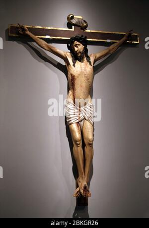 Christ Crucifié, sculpture de bois polychrome (fin de 15ème cent.) Alejo de Vahia sculpteur. Valladolid, Museuu Frederic Mares, Barcelone, Espagne. Banque D'Images