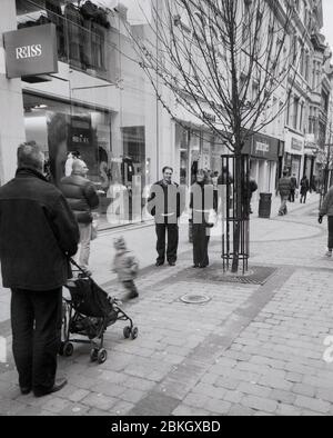 1999, photographie de rue noir et blanc de Covent Garden, Londres Banque D'Images