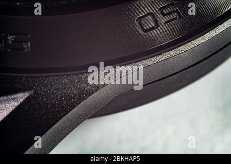 Photo macro extrême d'un Smartmatch métallique avec des chiffres sur le côté Banque D'Images