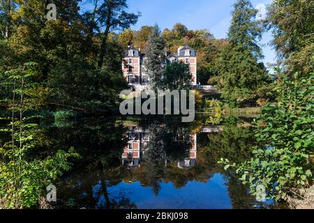 France, département de l'Oise, village de Pierrefonds, Château Sabatier dessiné par Viollet-le-Duc, dans le Parc de Prieuré Banque D'Images