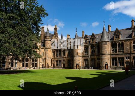 Royaume-Uni, Écosse, Glasgow, Université de Glasgow qui a inspiré l'univers Harry Potter, fondé en 1451 sous James II d'Écosse, c'est la quatrième plus ancienne université du monde anglo-saxon Banque D'Images