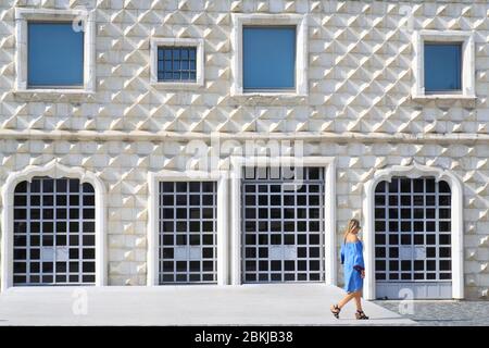 Portugal, Lisbonne, Alfama, Casa dos Bicos (ou Maison de Brás de Albuquerque) construite en 1523 pour Brás de Albuquerque (fils légitime du deuxième gouverneur et vice-roi des Indes portugaises Afonso de Albuquerque), Fondation José Saramago Banque D'Images