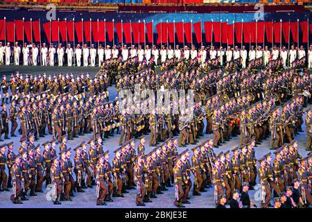 Corée du Nord, Pyongyang, Jeux de masse de la patrie avec 100000 participants au stade IST May Banque D'Images
