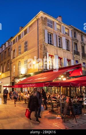 France, Bouches-du-Rhône (13), Aix-en-Provence, cours Mirabeau, café le Grillon Banque D'Images