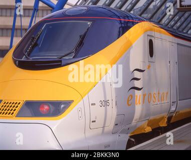 Train à grande vitesse Eurostar dans l'ancien aéroport international de Waterloo, Londres, Londres Borough of Lambeth, Grand Londres, Angleterre, Royaume-Uni Banque D'Images