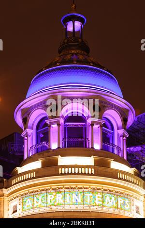 Tour des départements du Printemps magasin sur le Boulevard Haussmann à Paris France Banque D'Images