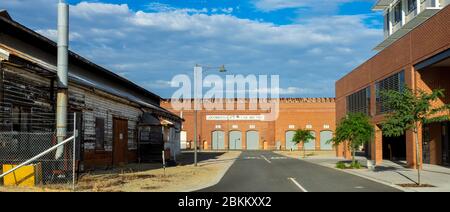 Section de locomotive et de wagon de construction de bois dans les anciens ateliers de chemin de fer Midland Perth Australie occidentale. Banque D'Images