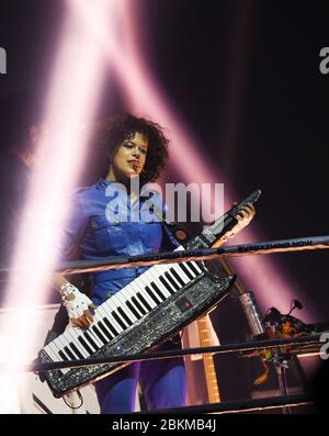 21 SEPTEMBRE : Regine Chassagne de l'Arcade Fire se produit à l'Infinite Energy Arena le 21 septembre 2017 à Duluth, Géorgie. CRÉDIT : Chris McKay / MediaPunch Banque D'Images