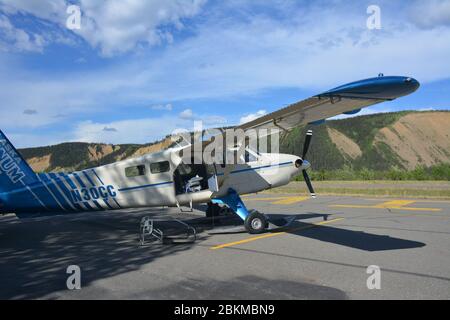 Vue depuis une excursion en vol dans un Beaver de Havilland N30CC sur les plus hautes montagnes et glaciers de Denali, avec Fly Denali, en opération à Healy. Banque D'Images