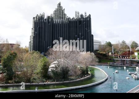 Poitiers, Nouvelle Aquitaine / France - 03-02-2019 : le parc d'attractions Futuroscope près de Poitiers en France Banque D'Images