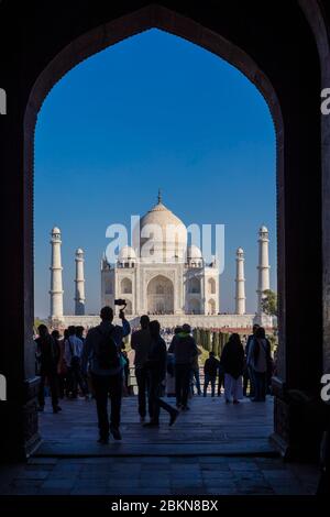 Porte principale, darwaza du Taj Mahal, Agra, Uttar Pradesh, Inde Banque D'Images