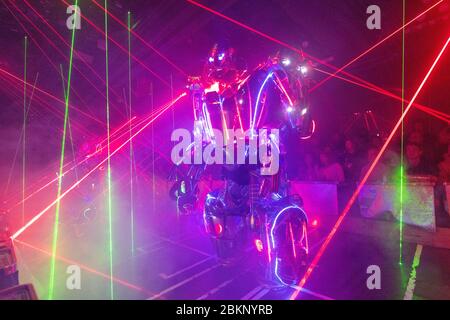 Spectacle de scène du robot Restaurant, Tokyo, japon Banque D'Images