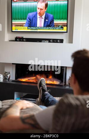 La vie en coronavirus Lockdown et rester à la maison. Être fureur et la vie restant dans la maison. Un jour dans la vie d'être fusillé pendant Covid Banque D'Images